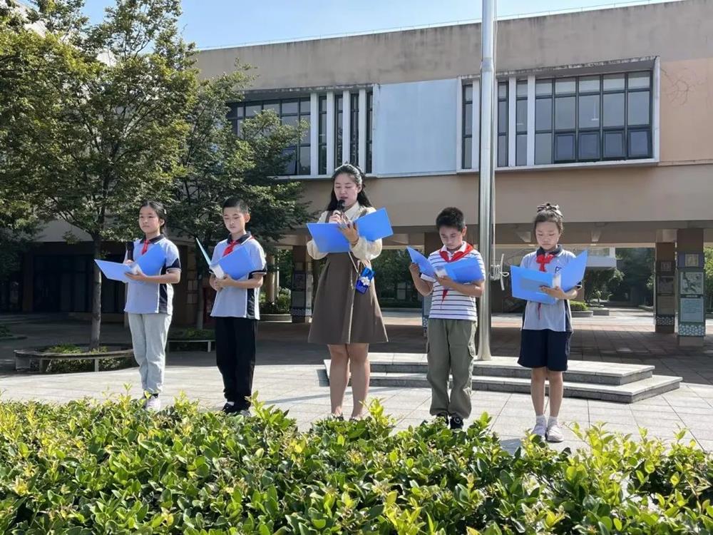 5fba554c8bf743e586ae8ad5ebf6de11.jpg 5fba554c8bf743e586ae8ad5ebf6de11.jpg