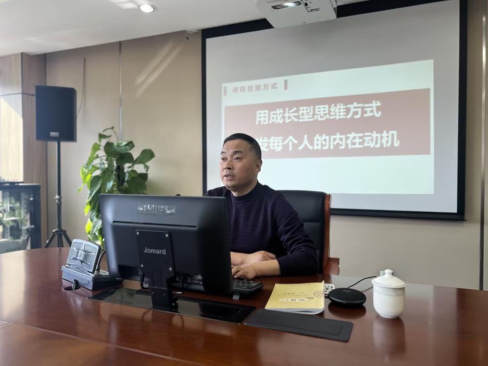 945bd5e6cdf94bc1ba15070f4d616064.jpg 945bd5e6cdf94bc1ba15070f4d616064.jpg